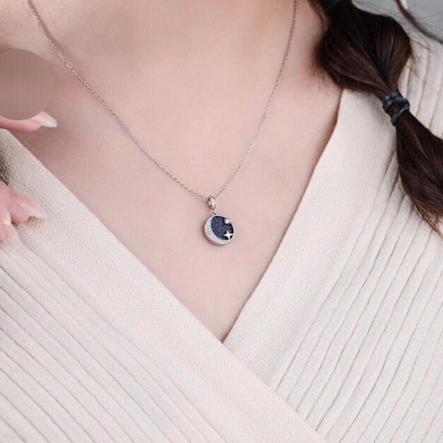 Collier de cour de nuit croissant de lune et étoile